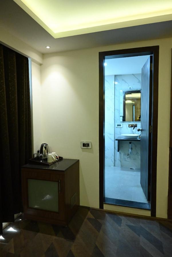 The Triumph Hotel Varanasi Exterior foto