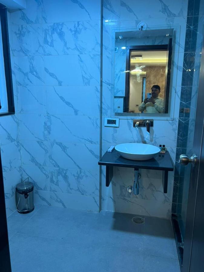 The Triumph Hotel Varanasi Exterior foto