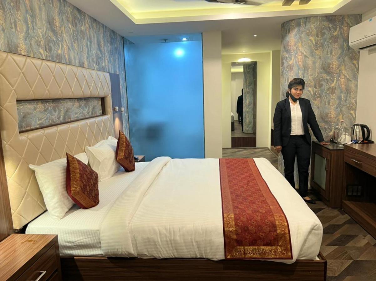 The Triumph Hotel Varanasi Exterior foto