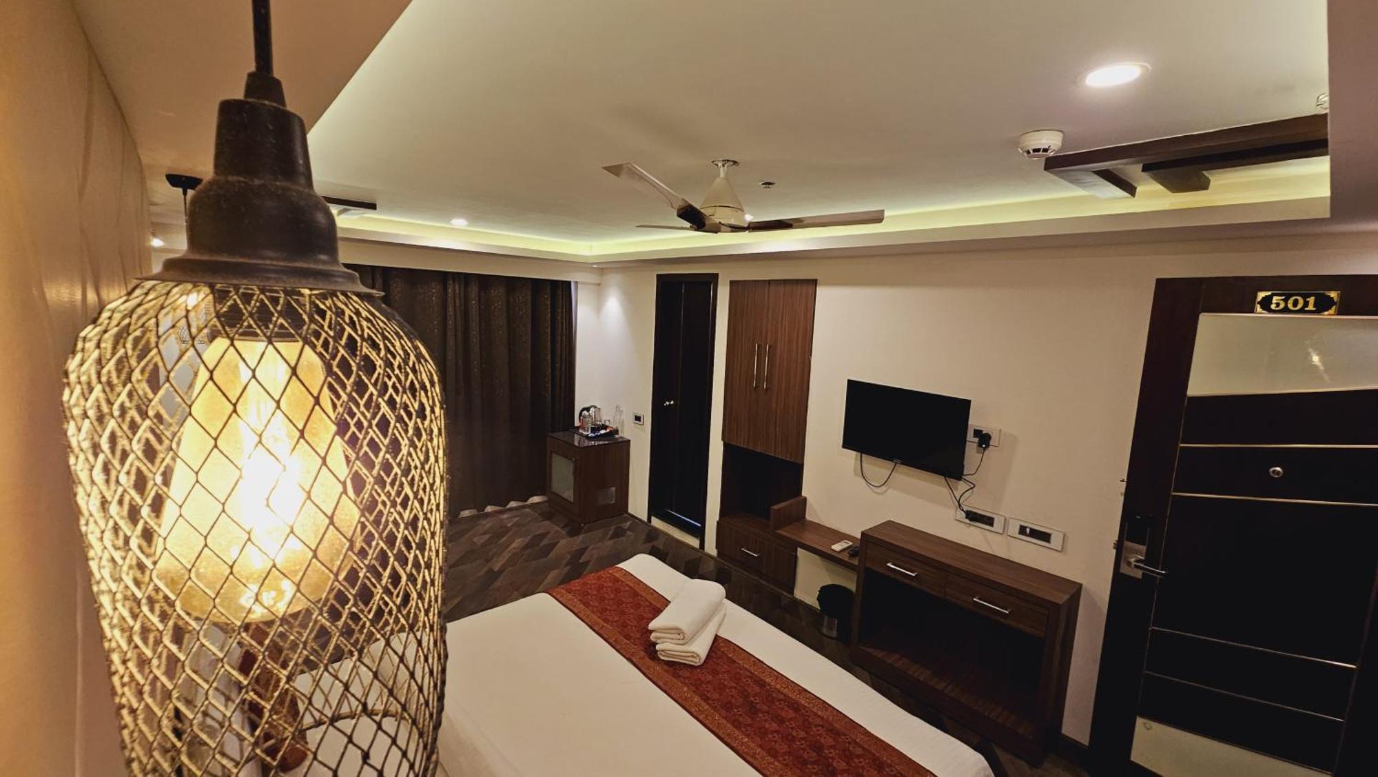 The Triumph Hotel Varanasi Exterior foto
